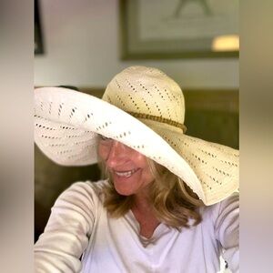 Calypso beach hat, St. Barth for Target, white paper lightweight floppy cute hat